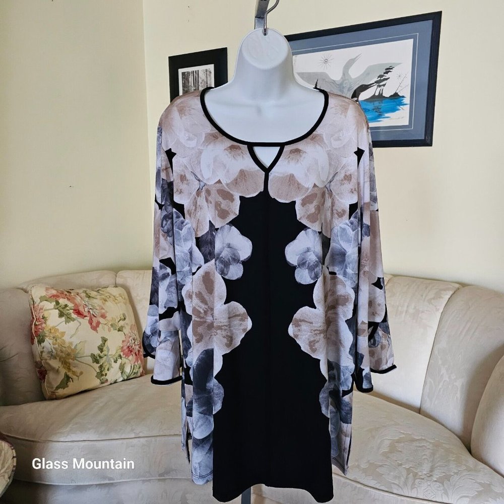 TanJay Plus 1X Floral Pull-Over Tunic Style Women's Blouse with 3/4 Sleeves